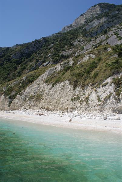 spiaggia delle due sorelle