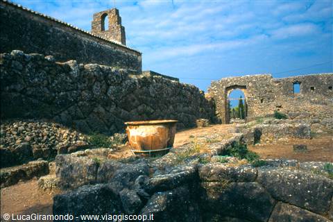 Nekromanteion