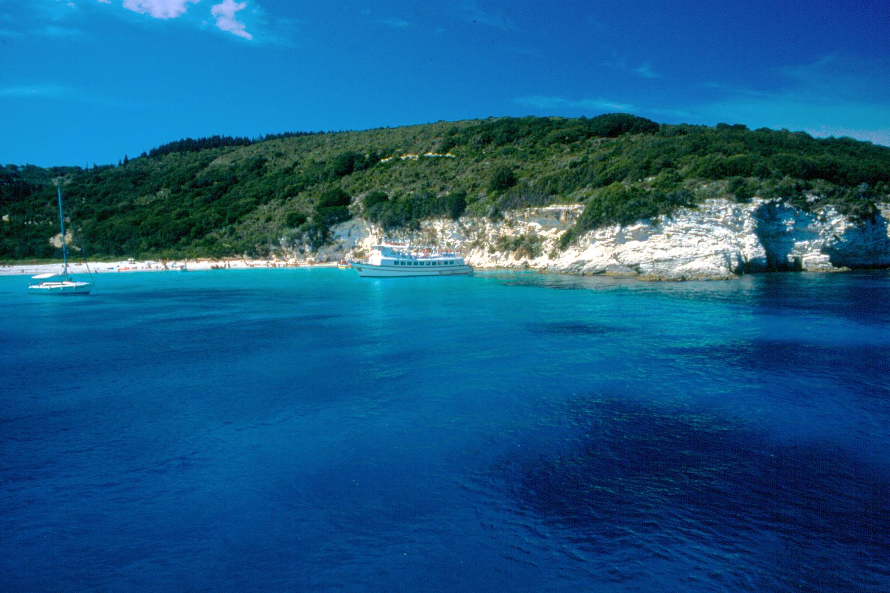 Antipaxos - Baia di Vrikes Beach