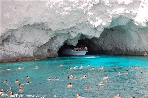 ESCURSIONE GROTTE BLù