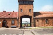 Auschwitz - entrata della ferrovia