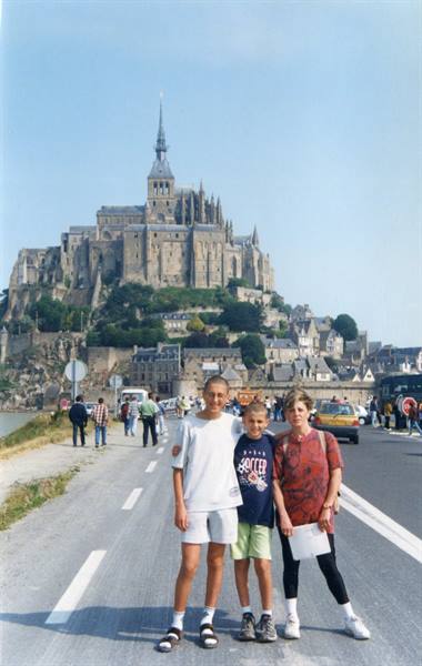 Mont. St. Michel - vista della città senza marea