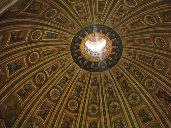 Vaticano - all'interno della cupola