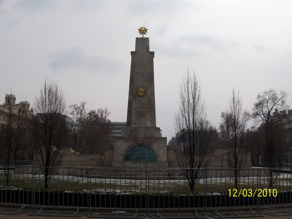 Budapest - piazza Szabadság