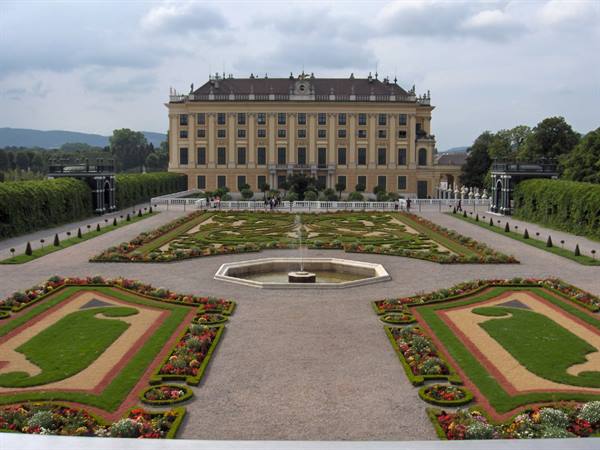 Schonbrunn
