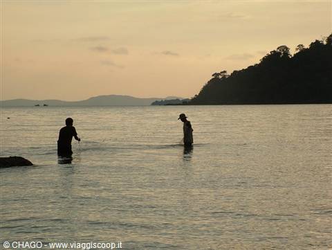 pescatori al tramonto