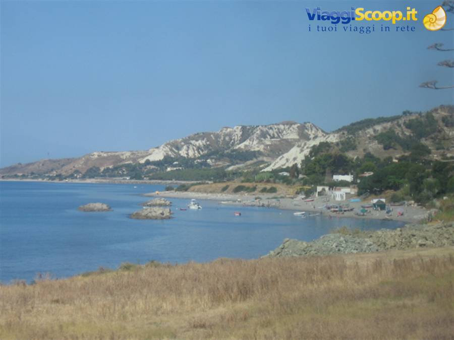 dal treno, costa jonica da Roccella Jonica a Reggio Calabria