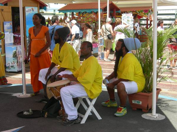 musicisti allo sbarco