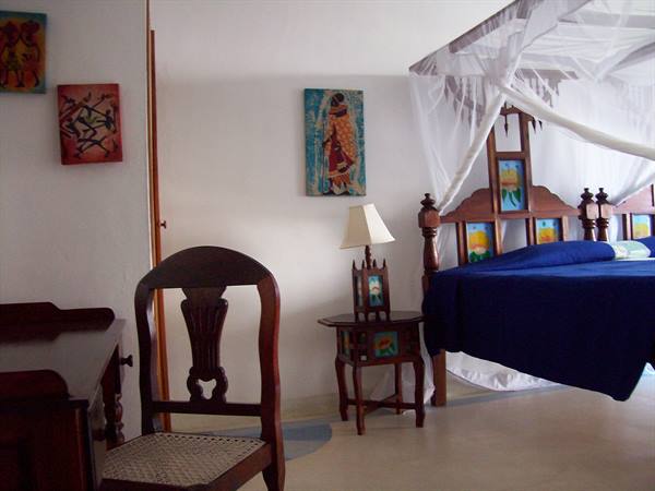 INTERNO CAMERA VILLA MARE