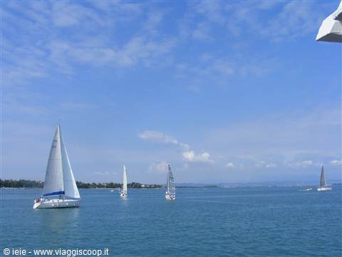 LAGO DI GARDA: UNA DOMENICA IN BARCA
