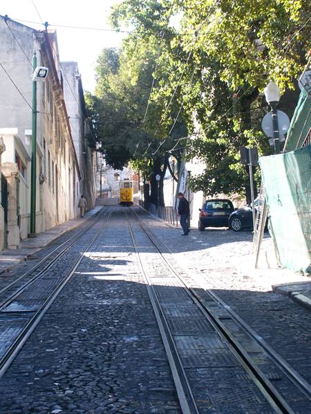 01 Lisbona - 10.01 Bairro Alto - Elevador da Gloria