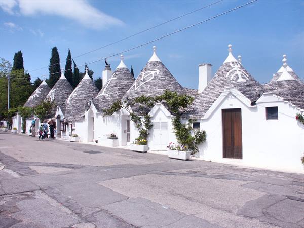 03-11 - Alberobello