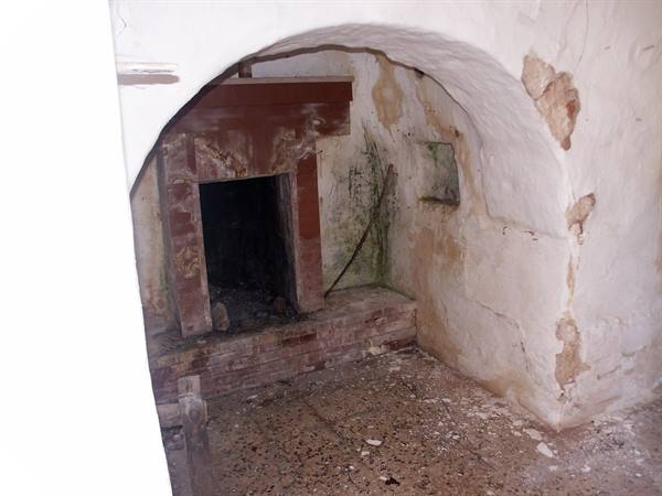 08-10 - Grotta Figazzano - Trullo abbandonato