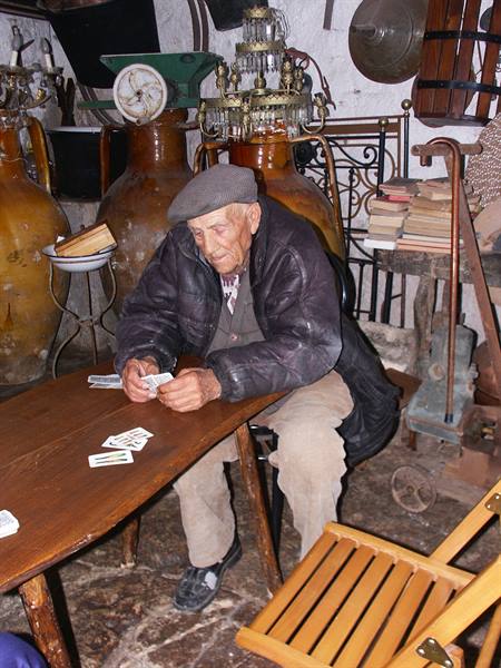 10-06 - Ceglie Messapica - La Bottega del Rigattiere