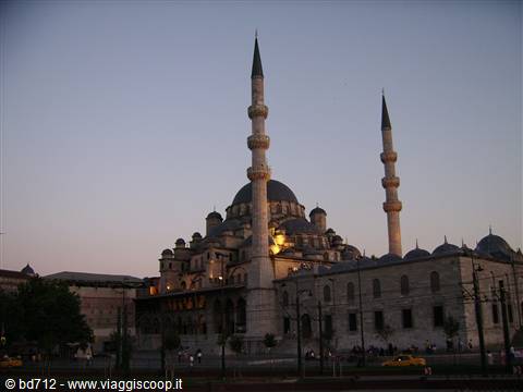 Moschea al tramonto