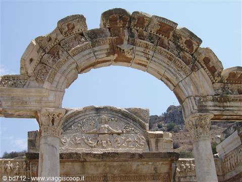 Tempio di Adriano