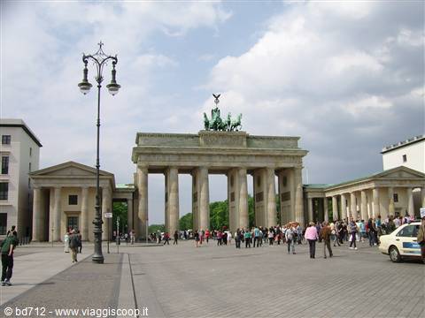 la Porta di Brandeburgo e la Pariser Platz