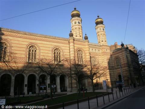 la Sinagoga piu' grande d'Europa