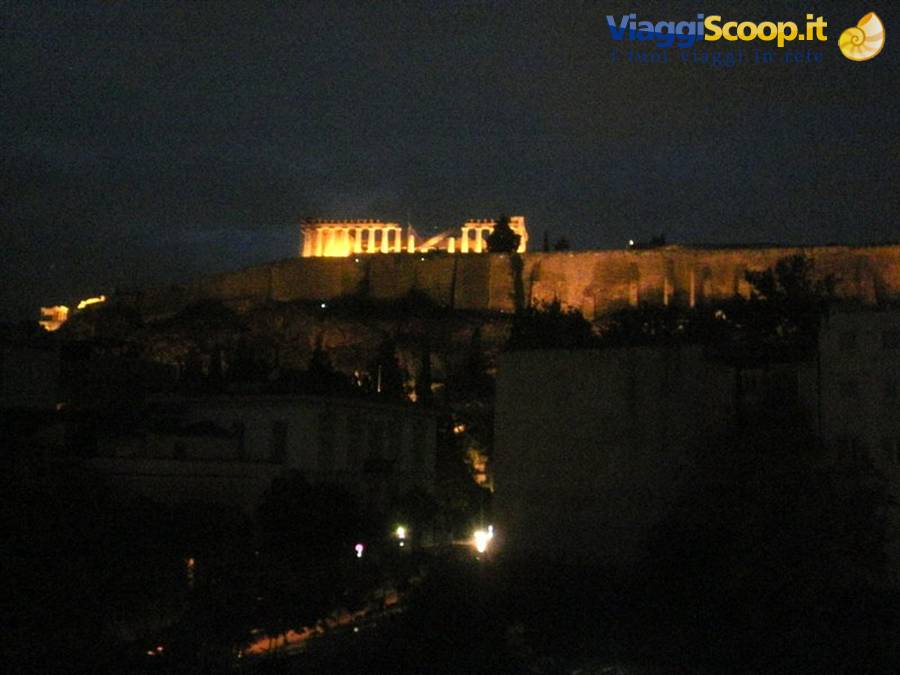 Acropoli by night