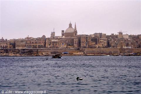 veduta di La Valetta da Sliema