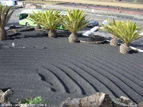 "LANZAROTE TRA MARE E FUOCO"