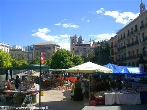 Piazza de la Reina
