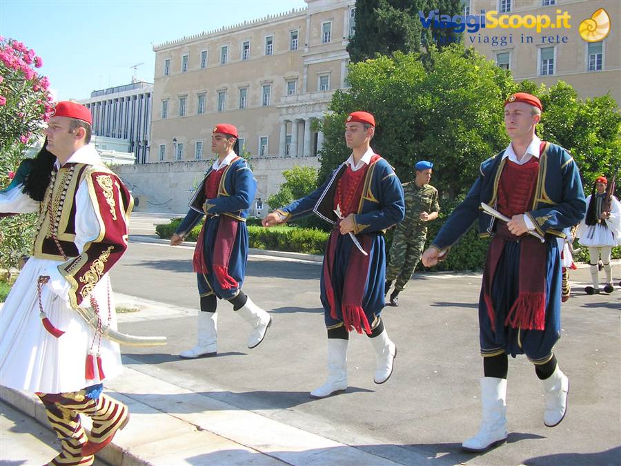particolare della parata al parlamento