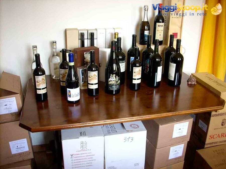 Ampia scelta di vini presso il Ristorante della Stazione di Montegrosso d'Asti