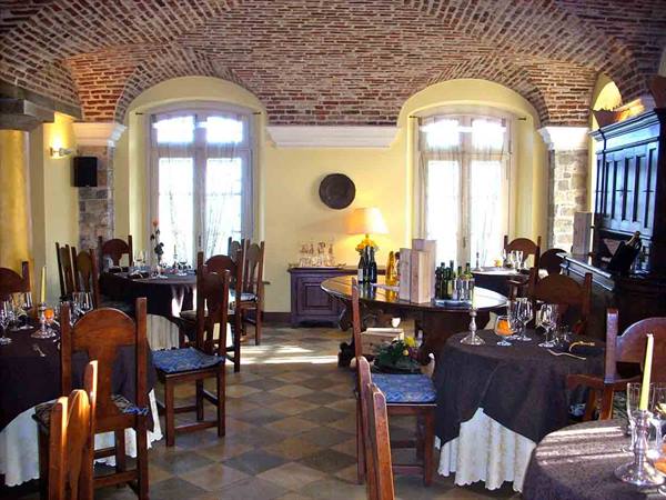 Nella sala del Ristorante La Casa del Priore