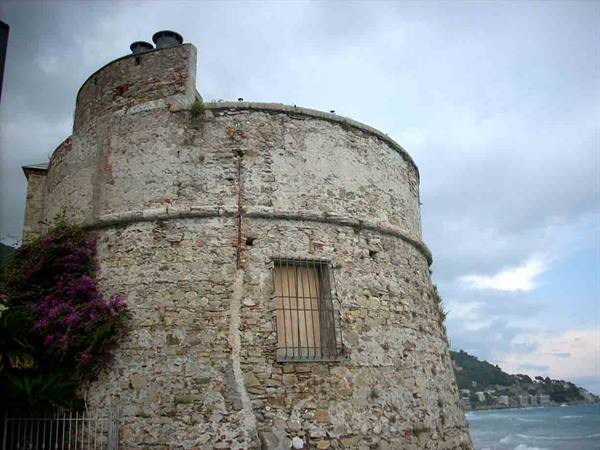 Il torrione saraceno
