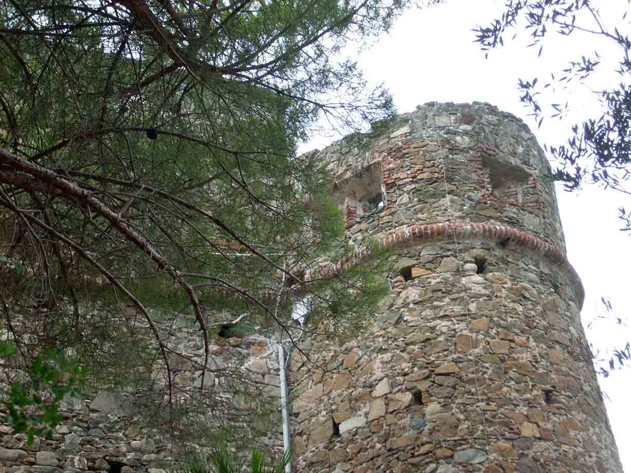 Un torrione del Castello
