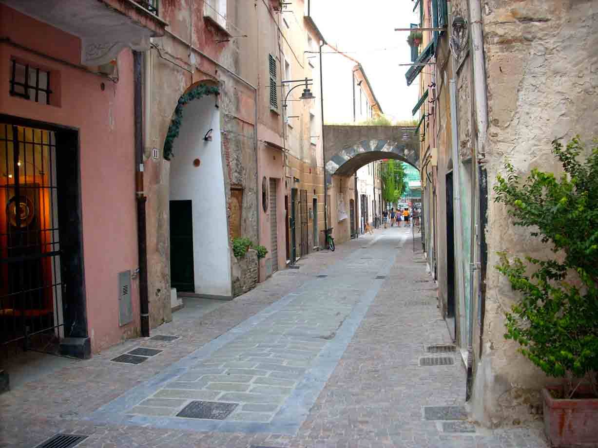 Nel centro di Albissola Marina