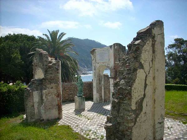 Le rovine dell'Oratorio di Santa Caterina