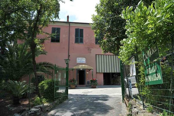 Entrata di Villa degli Incantesimi
