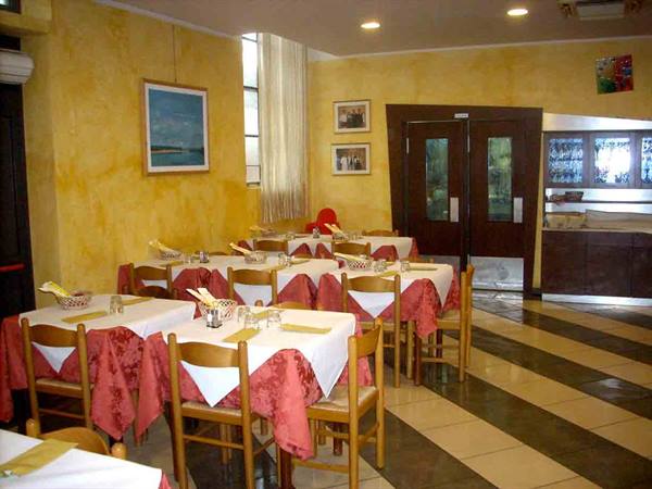 Nelle sale della Trattoria Al Beccofino
