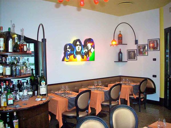 Nella sala del Ristorante Peo