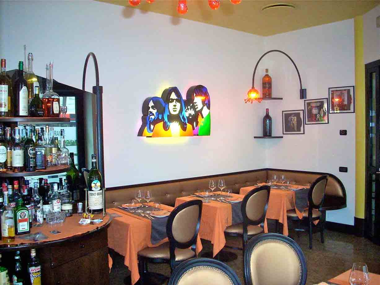 Nella sala del Ristorante Peo