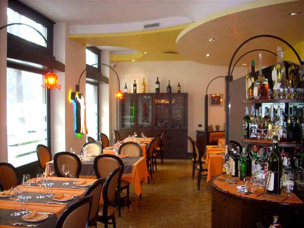 Nella sala del Ristorante Peo