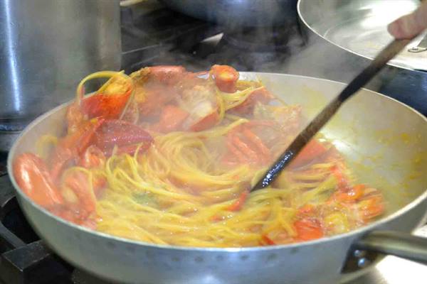In cucina presso il Ristorante Da Fosca