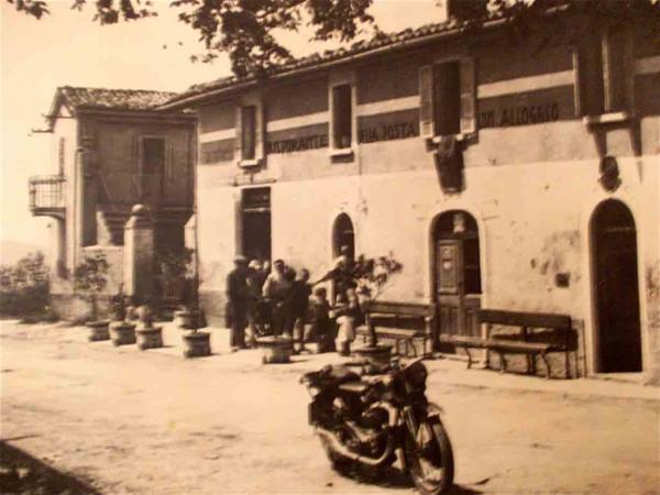 L'Albergo Ristorante della Posta in una foto d'epoca