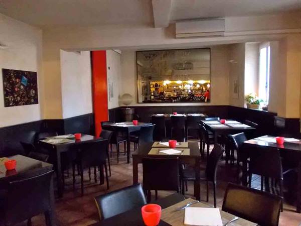 Nella sala del Ristorante Muntà di Ratt