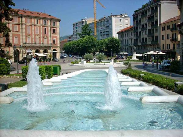 La fontana in Piazza Italia