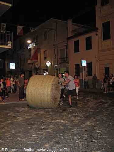 Il Palio delle Balle di Paglia a Ovada (Alessandria)