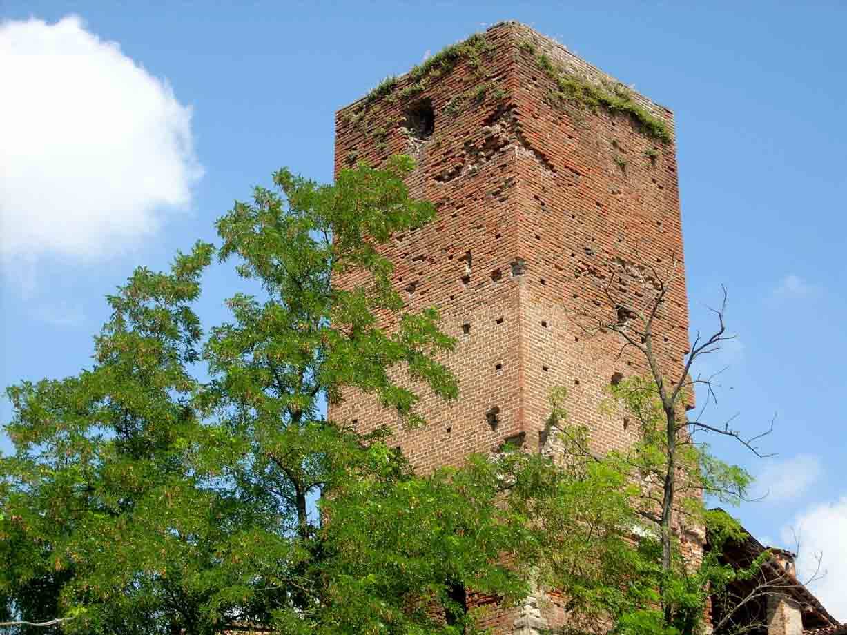 I resti della Torre del Castel Vecchio