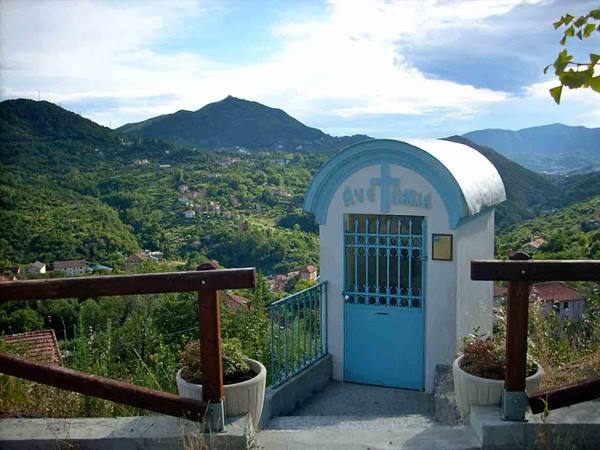 Un'edicola votiva a Sant'Olcese