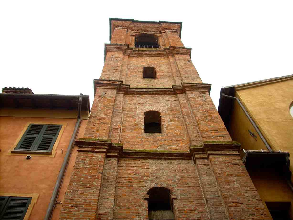 La torre campanaria della Collegiata di Santa Maria Maggiore