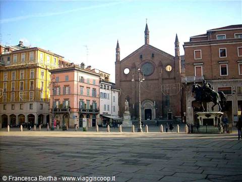 Piazza dei Cavalli