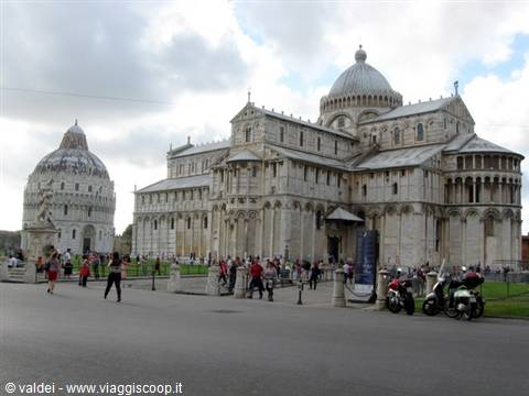 Piazza dei Miracoli 2