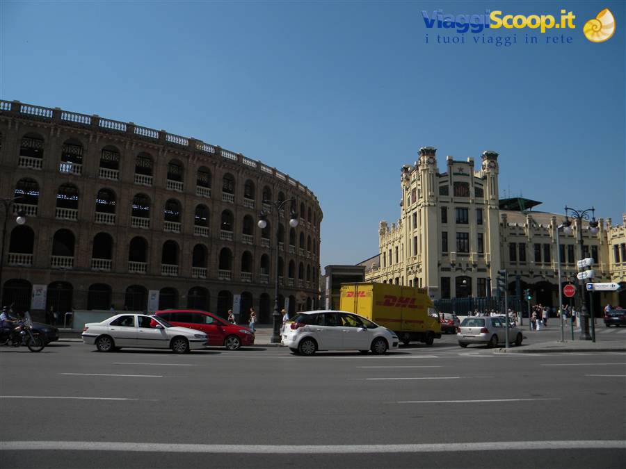 Plaza de Toros e Estacion del Norte