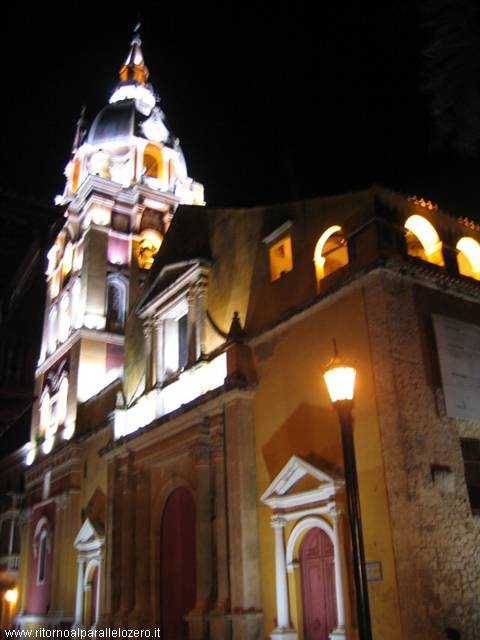 La Catedral de noche